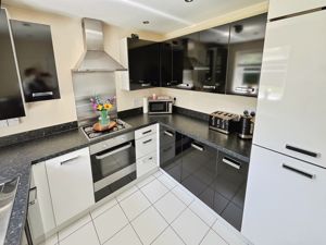 Kitchen - click for photo gallery